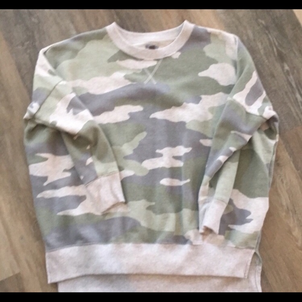 Aerie oversized Camo Sweatshirt